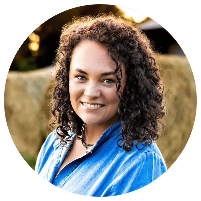 Headshot_TiaunaYoung