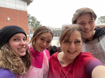rhonda-evatt-with-students